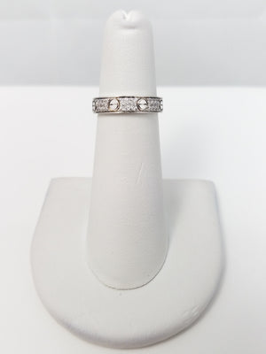 Flashy 18k White Gold Cubic Zirconia Ring Band