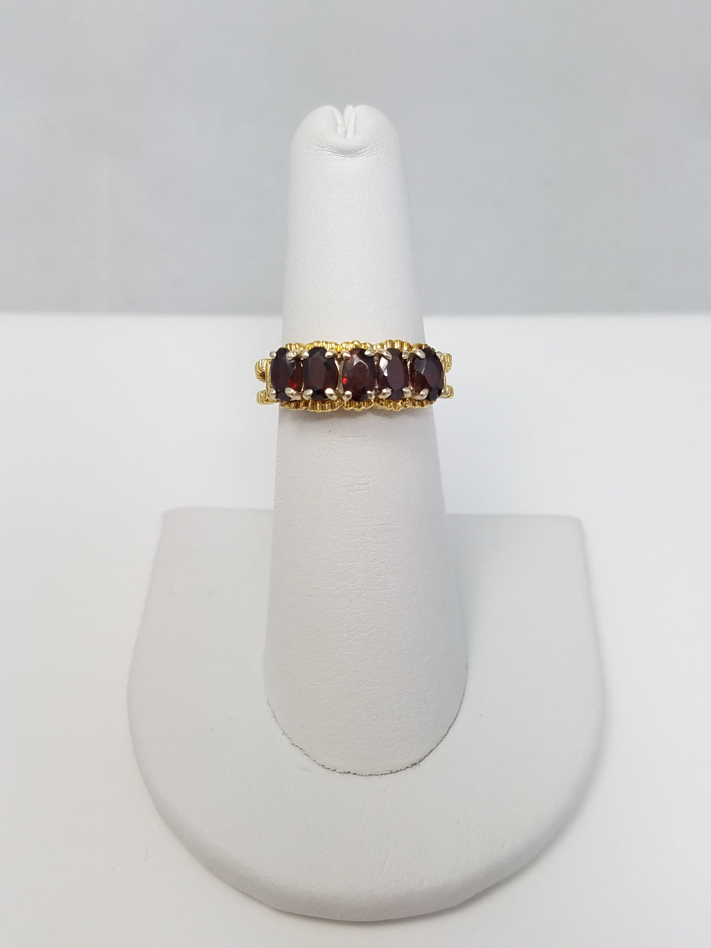 Vintage 18k Gold Natural Garnet Ring