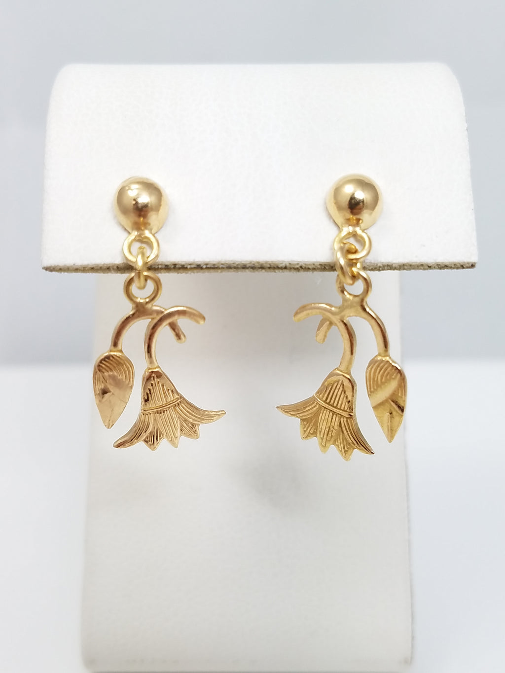 Vintage 18k Yellow Gold Dangling Flower Earrings