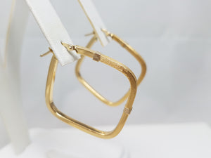 Vogue Square 18k Hollow Yellow Gold Hoop Earrings