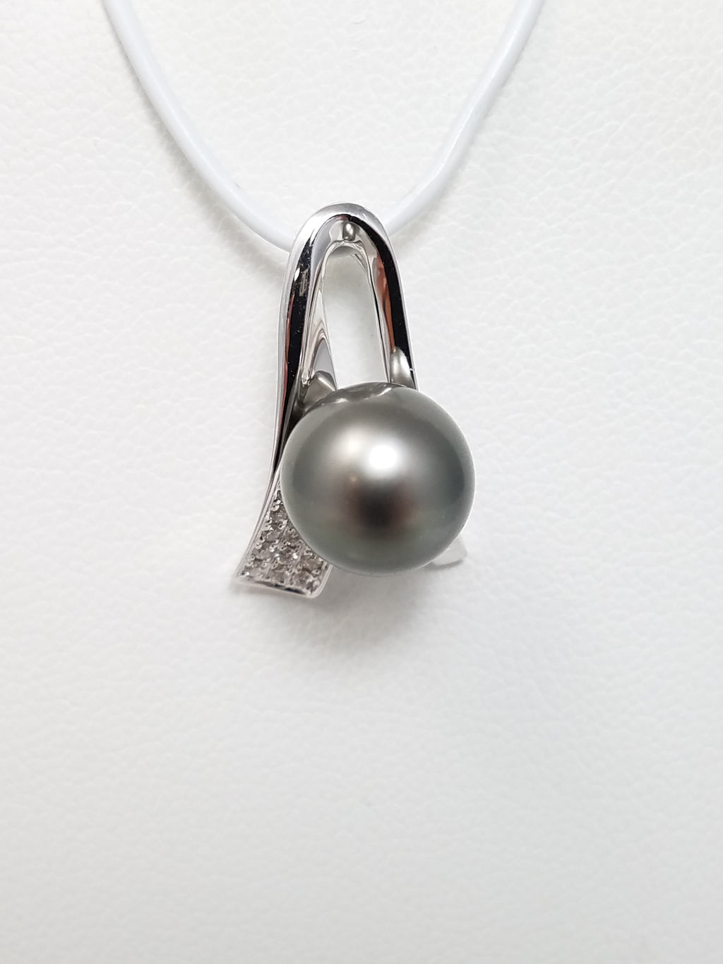 Tahitian Pearl + Natural Diamond 18k White Gold Pendant