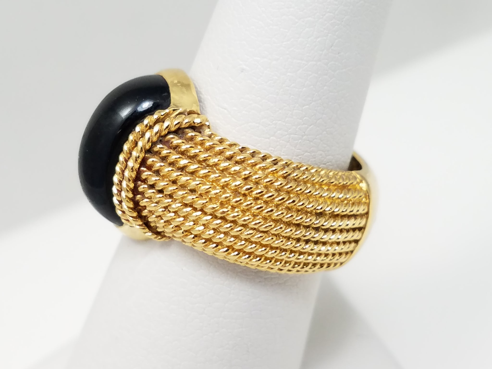 $3500 18k Yellow Gold Natural Onyx Roberto Coin Ribbed Ring