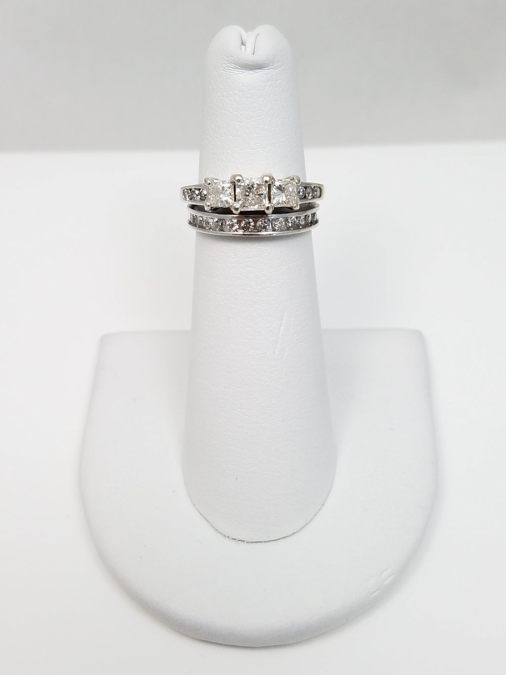 Classy 14k White Gold Natural Diamond Wedding Ring Set