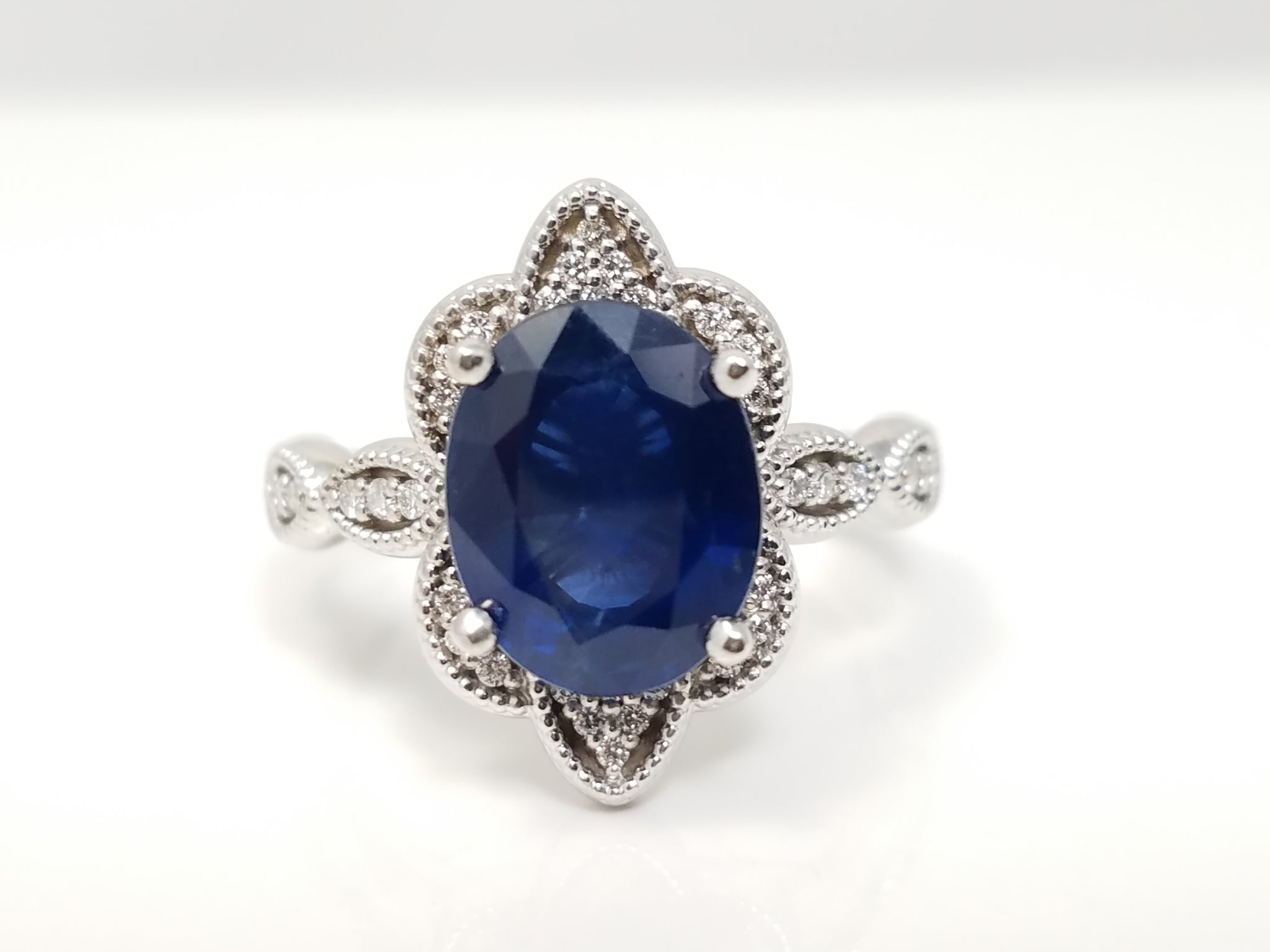 Sophisticated 14k White Gold Natural Sapphire Diamond Ring
