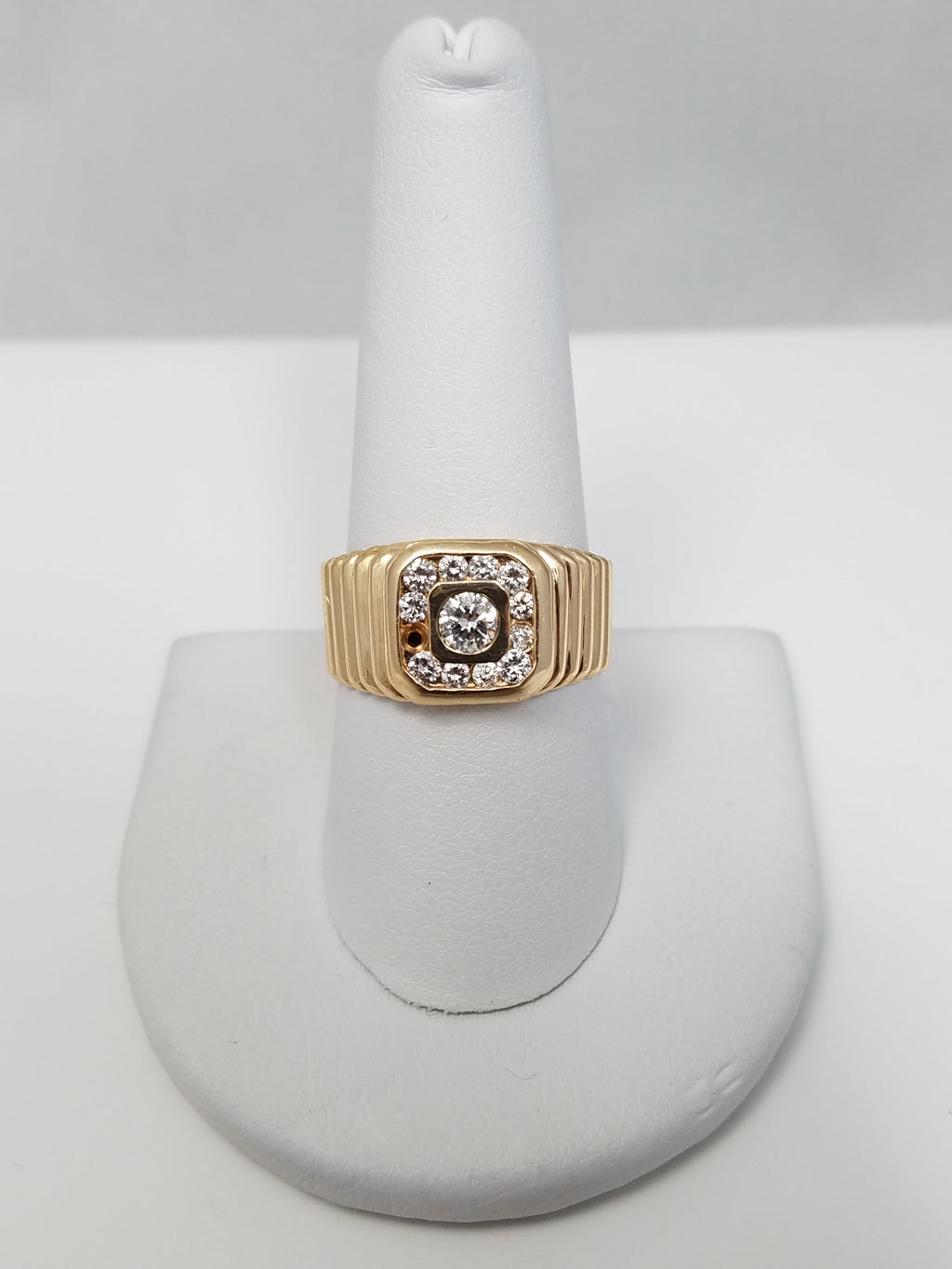 Sporty 14k Yellow Gold Natural Diamond Ribbed Ring