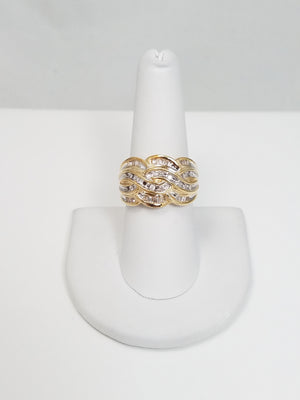 1/2ctw Natural Diamond Wave Ring in 10k Yellow Gold