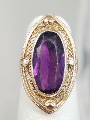 Vintage 10k Yellow Gold Purple Man Made Gemstone Ring