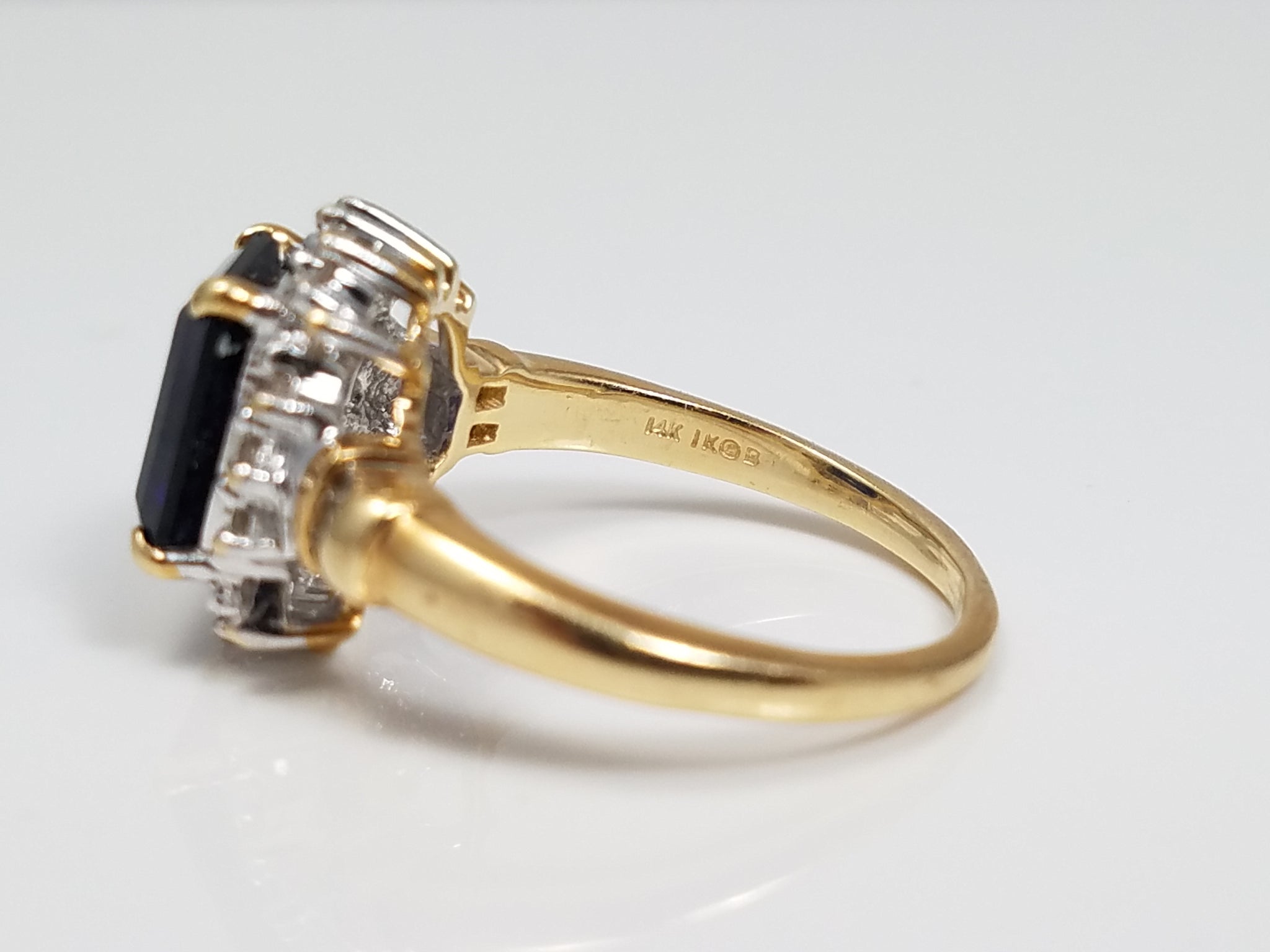 Captivating 14k Yellow Gold Synthetic Sapphire Natural Diamond Rin