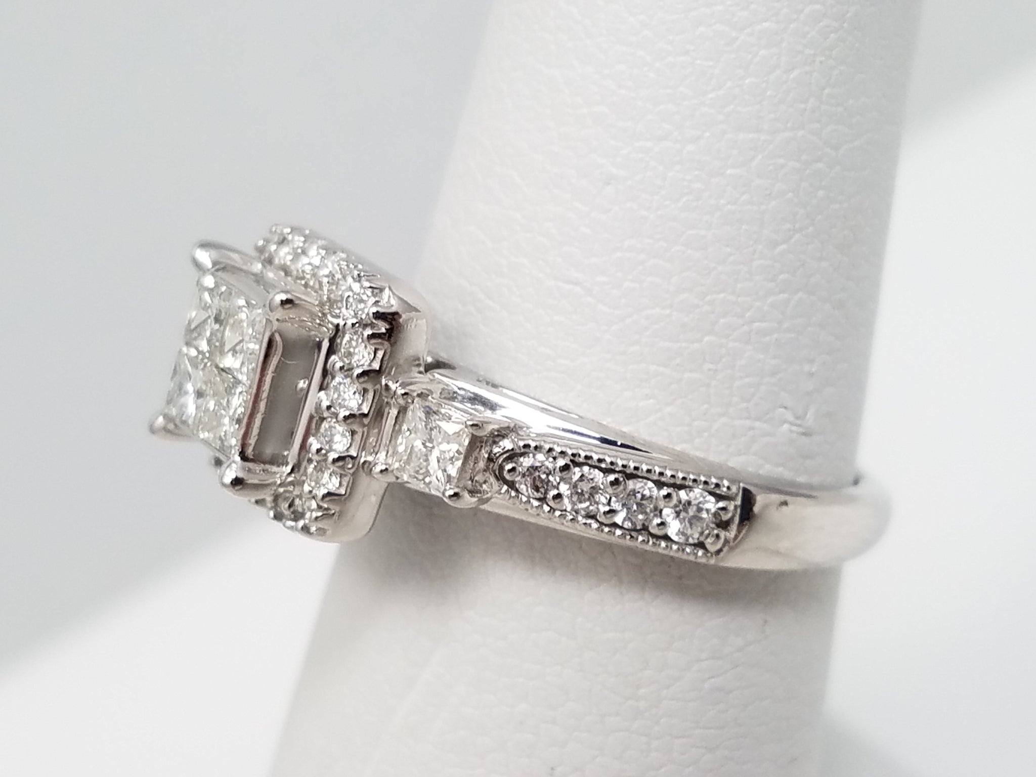 Elegant 10k White Gold Natural Diamond Engagement Ring