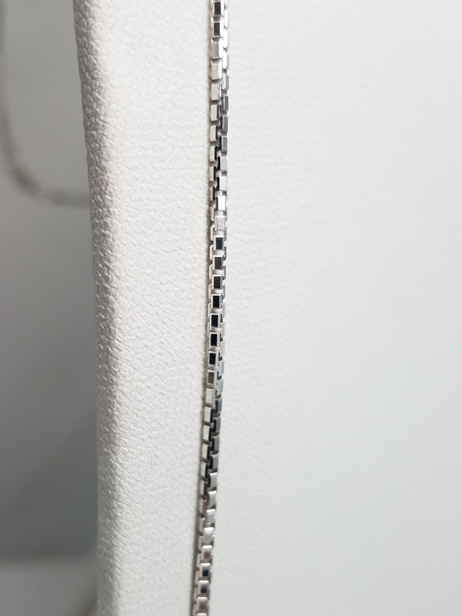 Classy 30.5" Solid 14k White Gold Rounded Box Link Chain Necklace