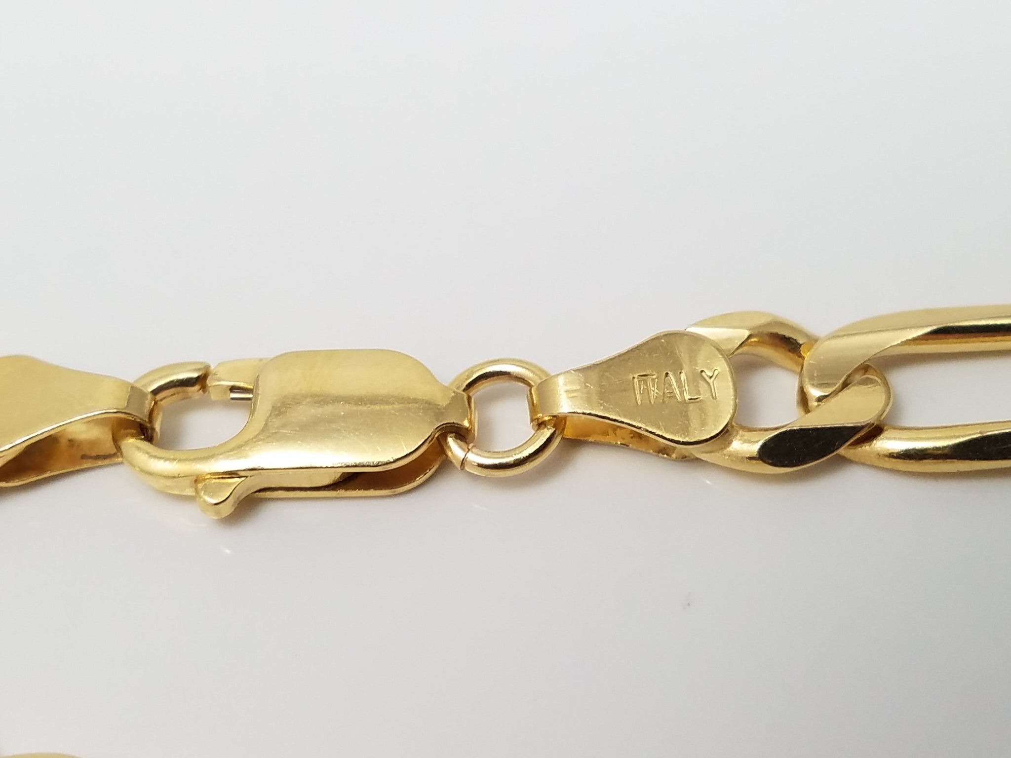 Luxurious 8" Solid 14k Yellow Gold Figaro Link Italian Bracelet