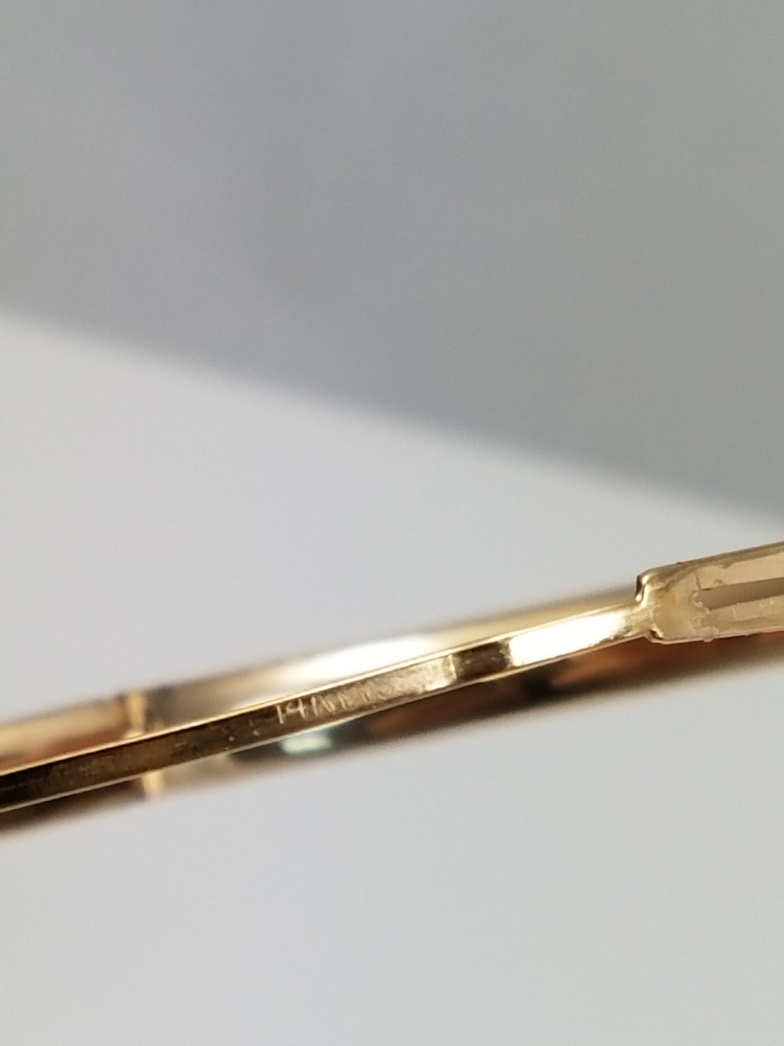 5.25" Baby/Child 14k Yellow Gold Hollow Bangle