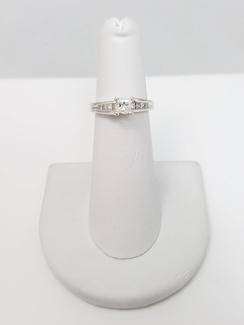 Precious 14k White Gold Natural Diamond Engagement Ring