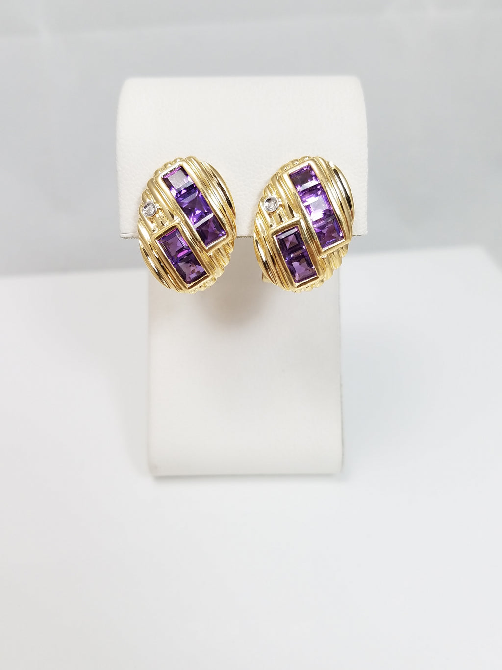 Stylish 14k Yellow Gold Natural Amethyst Diamond Dangle Earrings