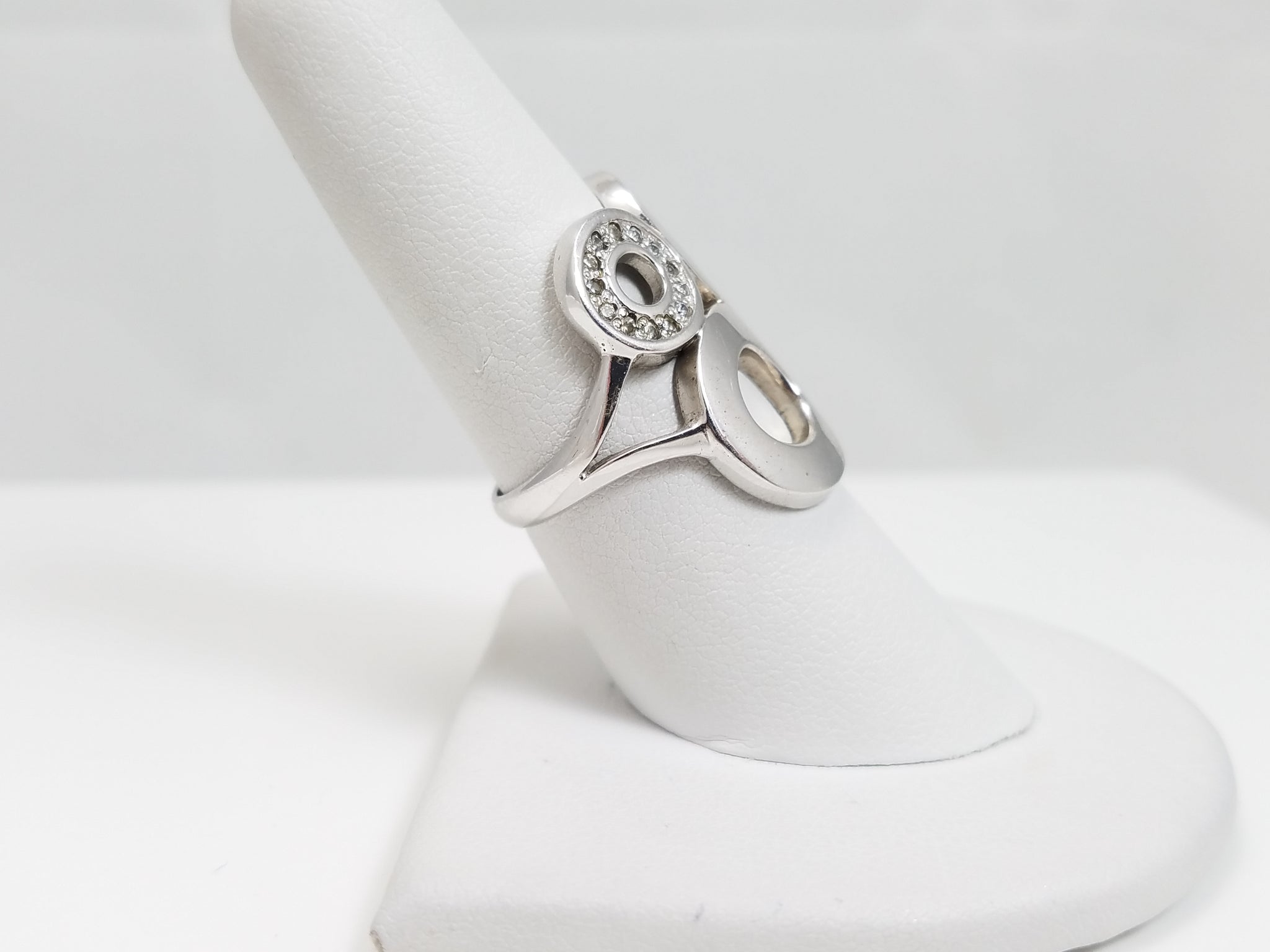 Retro 8k White Gold Cubic Zirconia Custom Ring