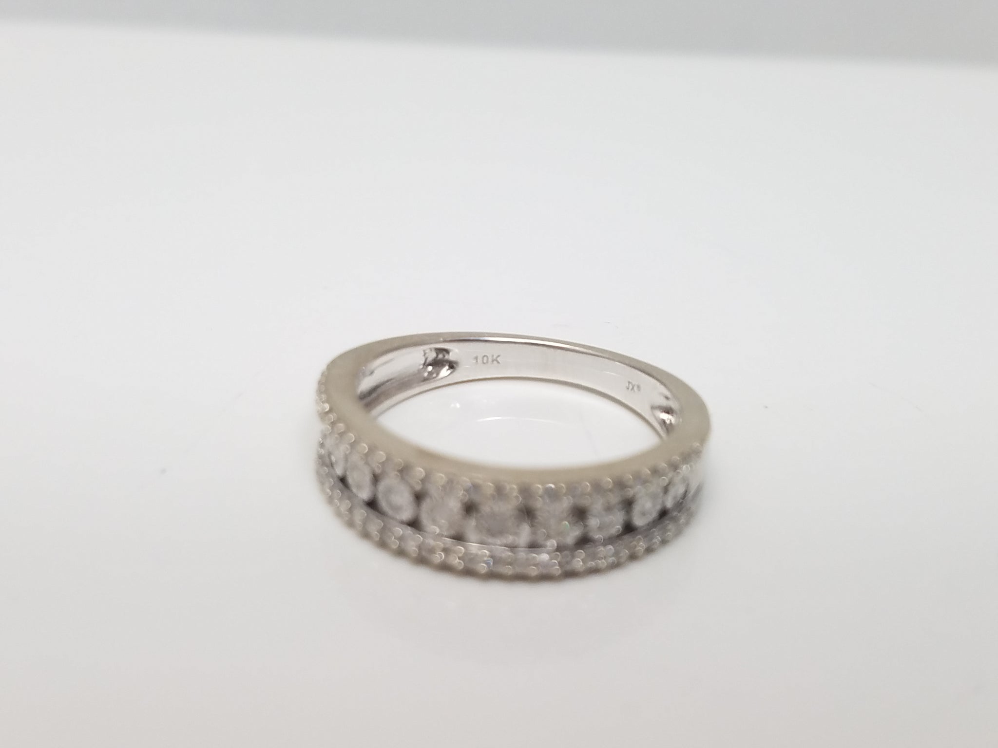 Sparkling Natural Diamond 10k White Gold Ring Band