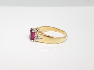 Striking 10k Yellow Gold Synthetic Red Gemstone & Natural Diamond Ring