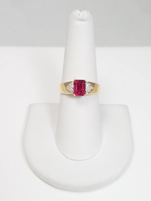 Striking 10k Yellow Gold Synthetic Red Gemstone & Natural Diamond Ring