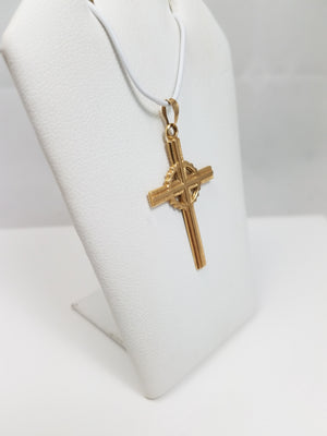 Celtic Cross Pendant in 14k Yellow Gold