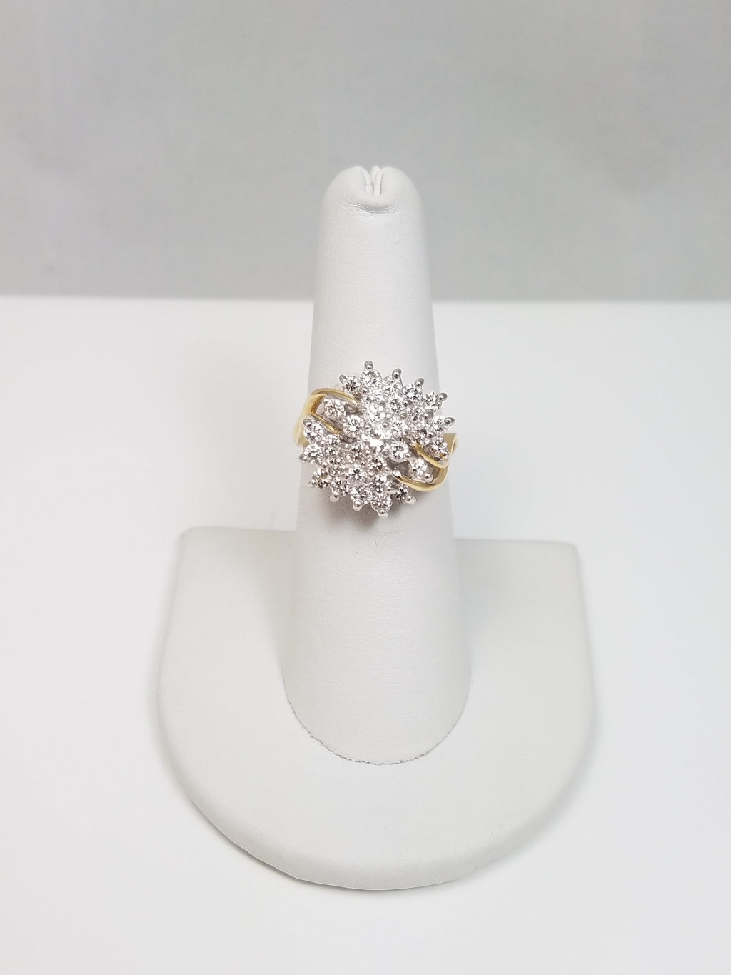 Fashionable 14k Yellow Gold Natural Diamond Cluster Ring