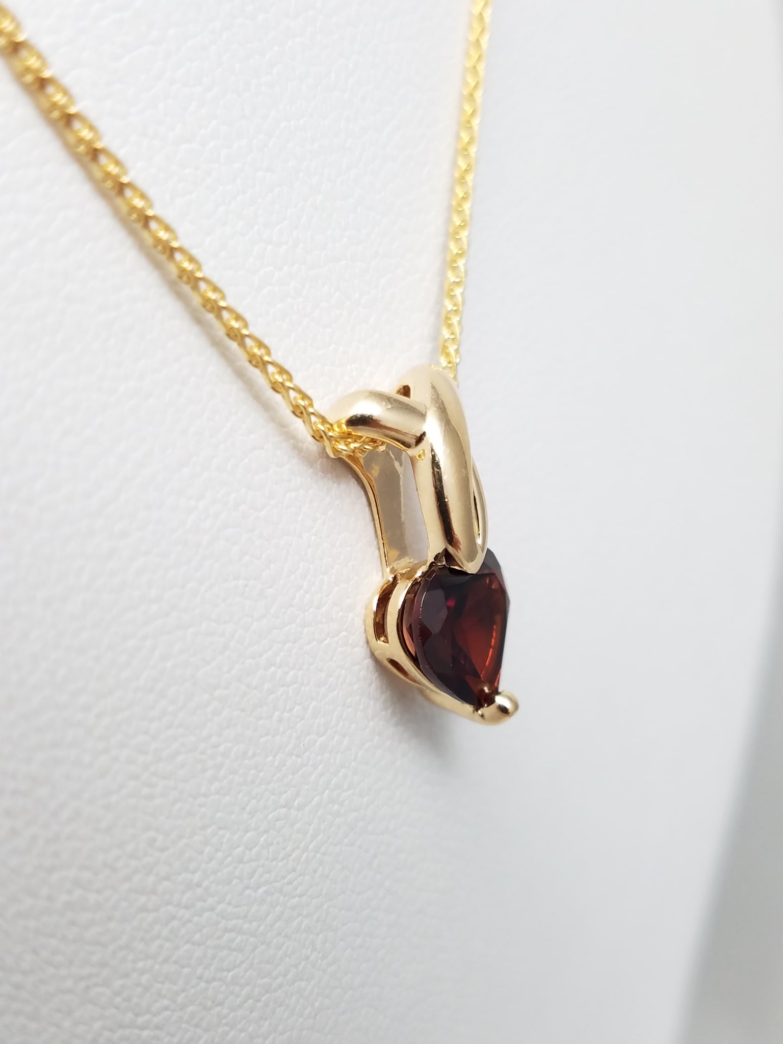 Natural Garnet Heart 14k Yellow Gold Pendant Necklace