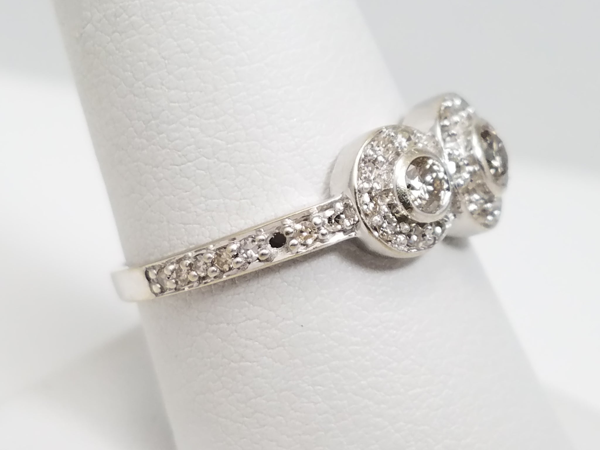 Dazzling 14k White Gold Natural Diamond Ring Band