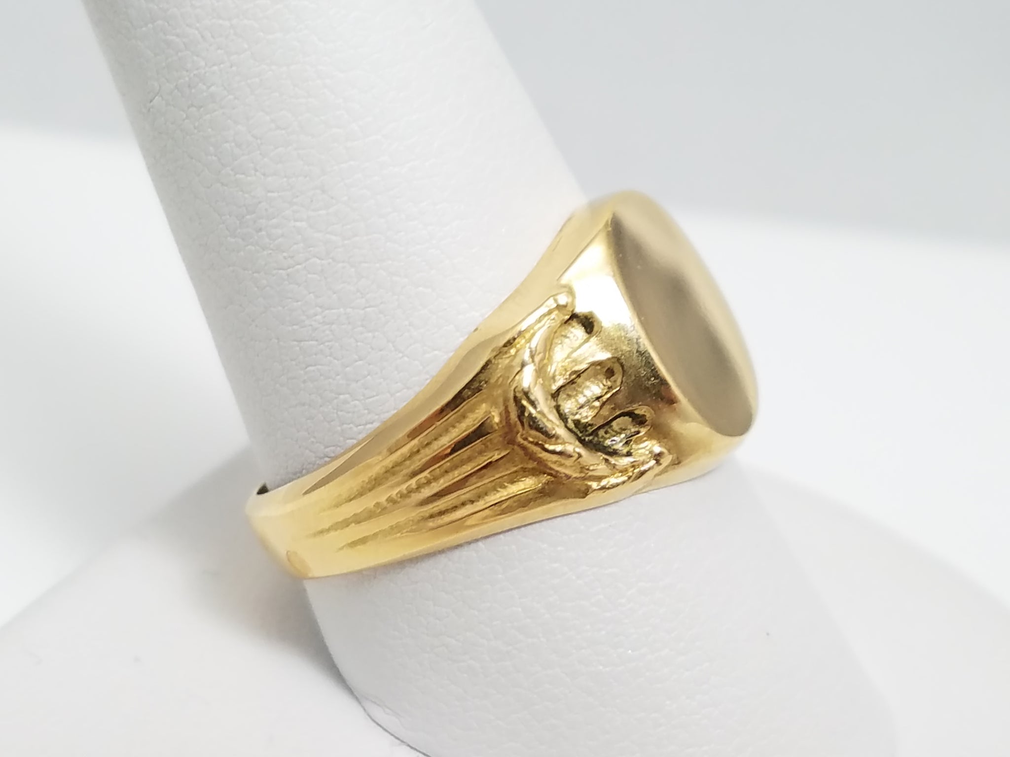 Vintage 18k Yellow Gold Signet Ring