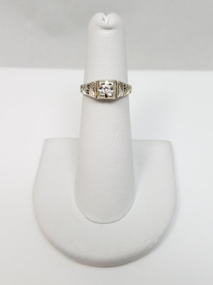 1930's Art Deco 18k White Gold Natural Diamond Engagement Ring