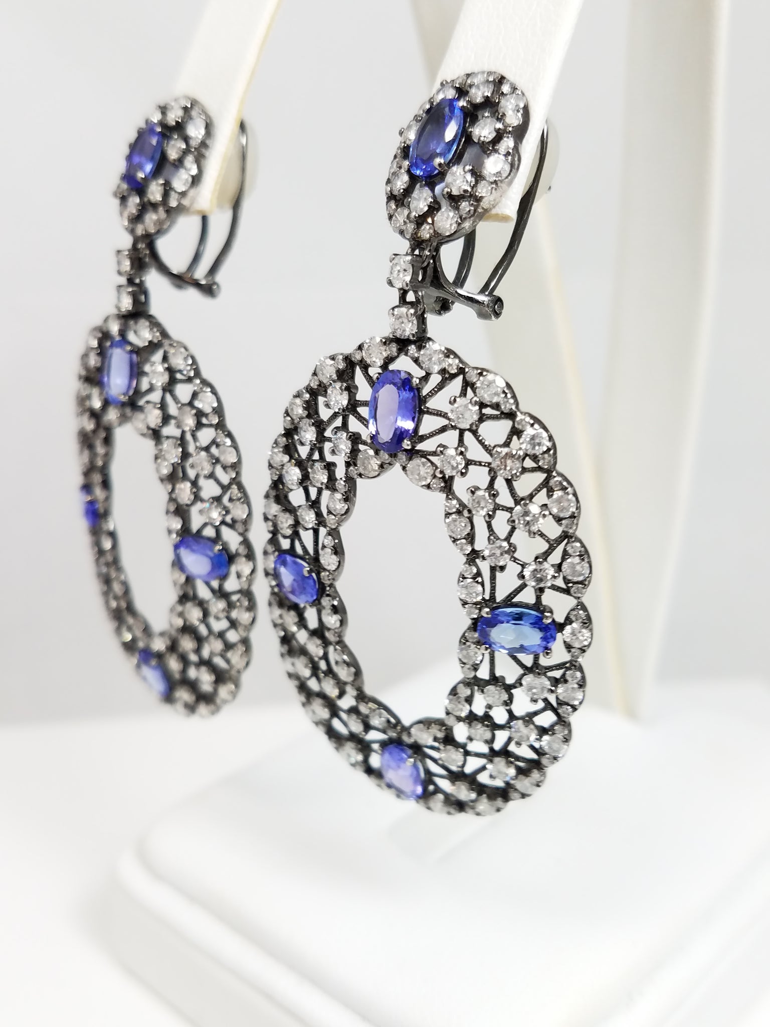 Exquisite 18k White Gold Natural Tanzanite Diamond Long Dangle Earrings