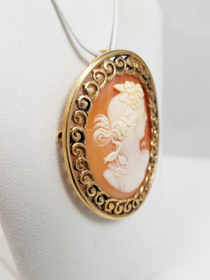 Vintage Natural Shell Cameo 14k Yellow Gold Brooch/Pendant