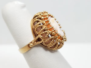 Vintage Natural Shell Cameo 10k Yellow Gold Ring