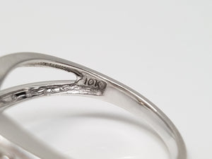 Chic 10k White Gold Natural Diamond Freeform Design Ring