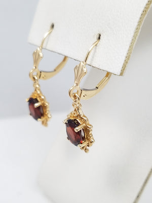 Graceful Natural Garnet 14k Yellow Gold Dangle Earrings