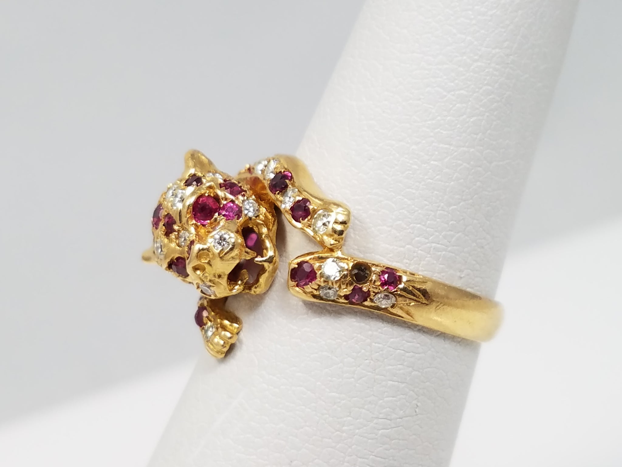 Ferocious 18k Yellow Gold Natural Ruby Diamond Leopard Ring