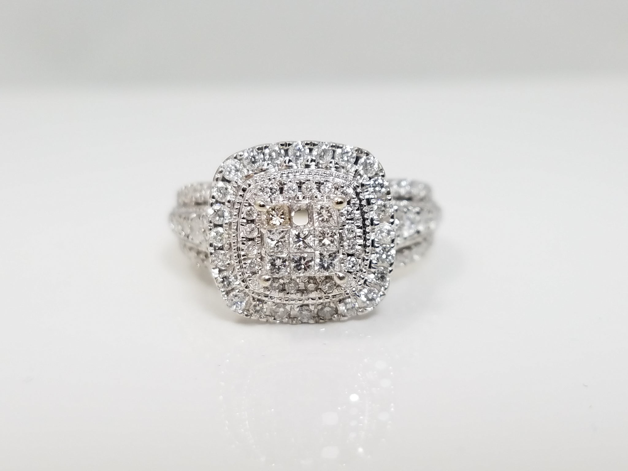 Elegant 10k White Gold Natural Diamond Engagement Ring