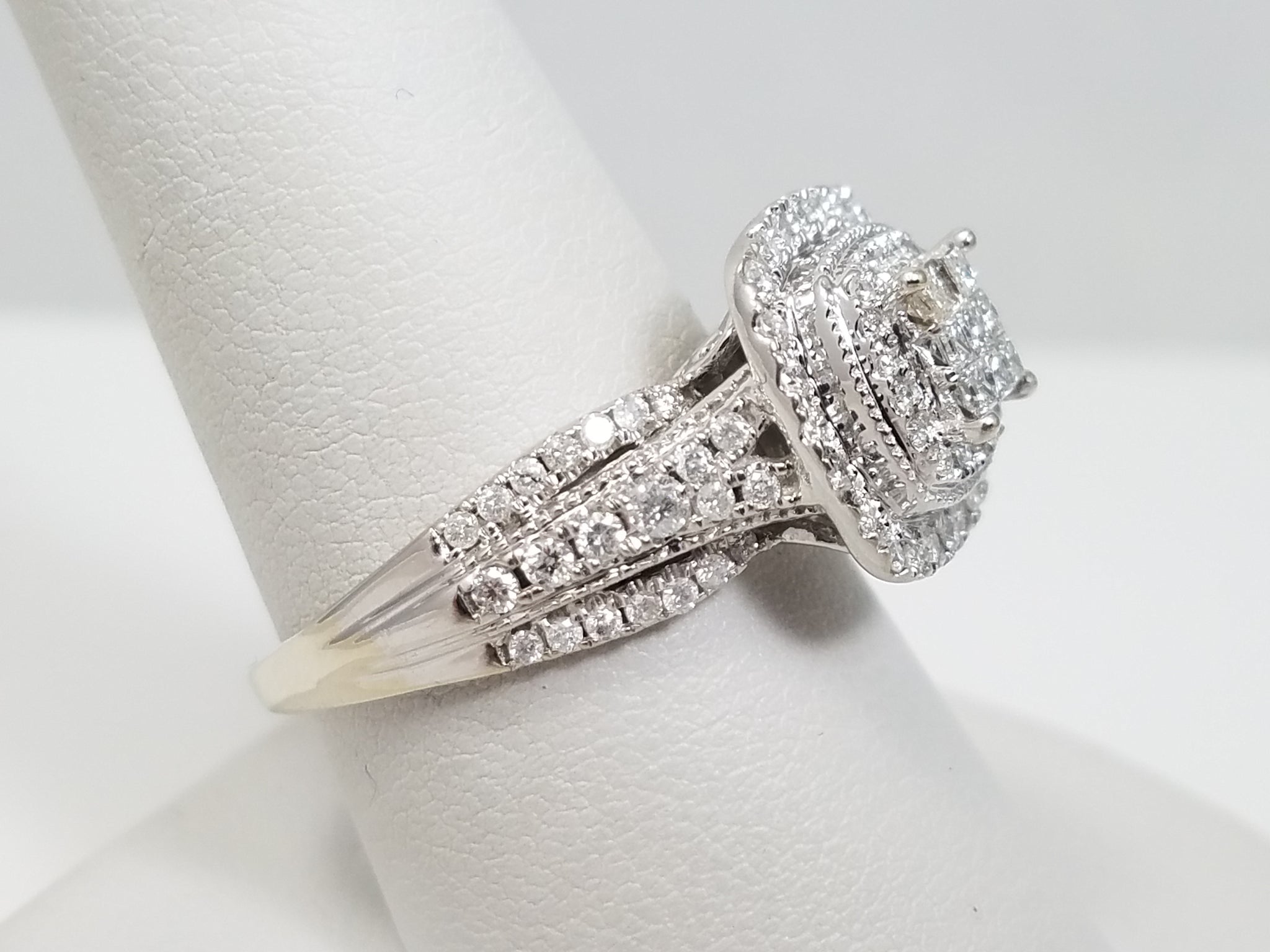 Elegant 10k White Gold Natural Diamond Engagement Ring