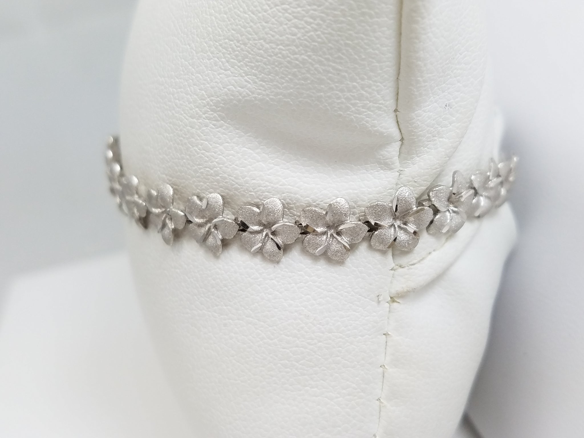 Dainty 6.75" 14k White Gold Diamond Cut Plumeria Bracelet