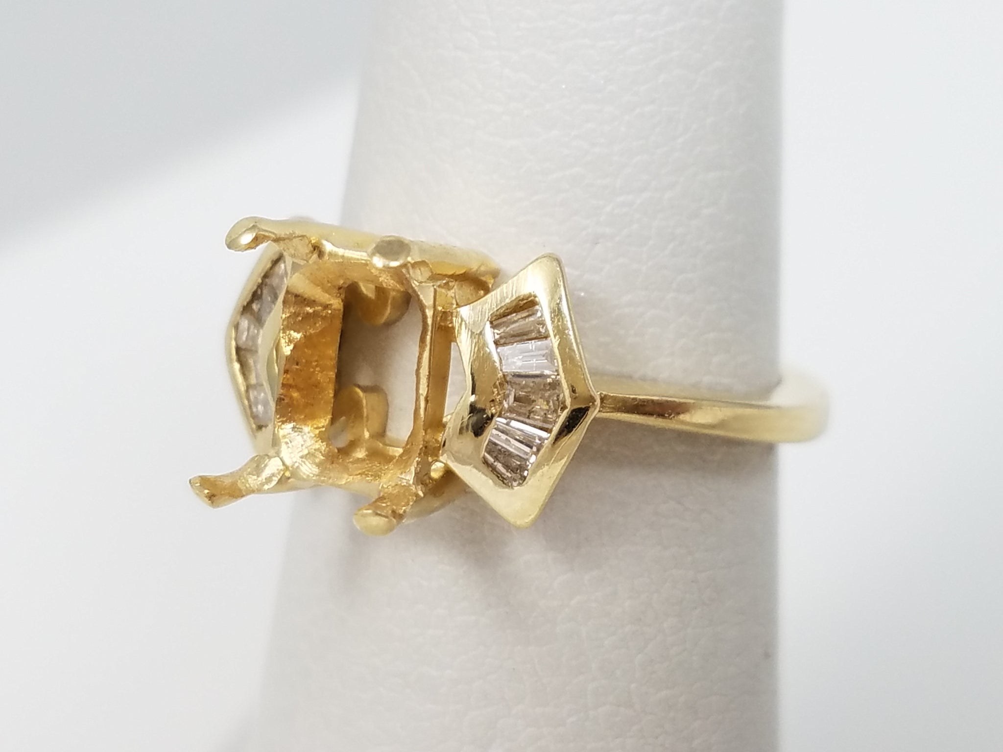 14k Yellow Gold Natural Diamond Ring Mount