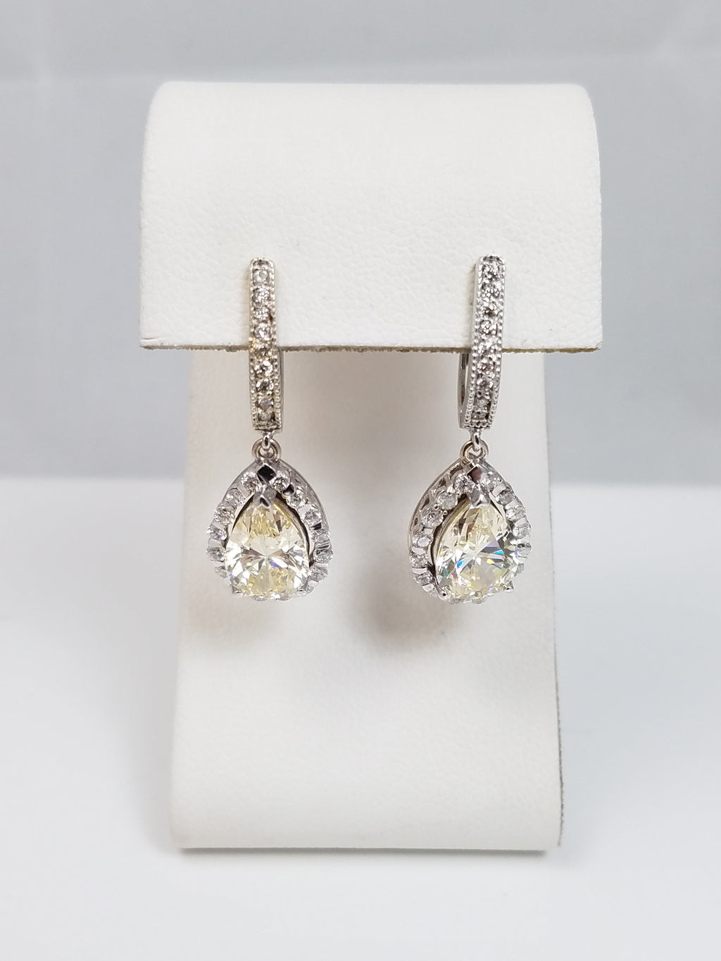 Glamorous 14k White Gold Cubic Zirconia Natural Diamond Dangle Earrings