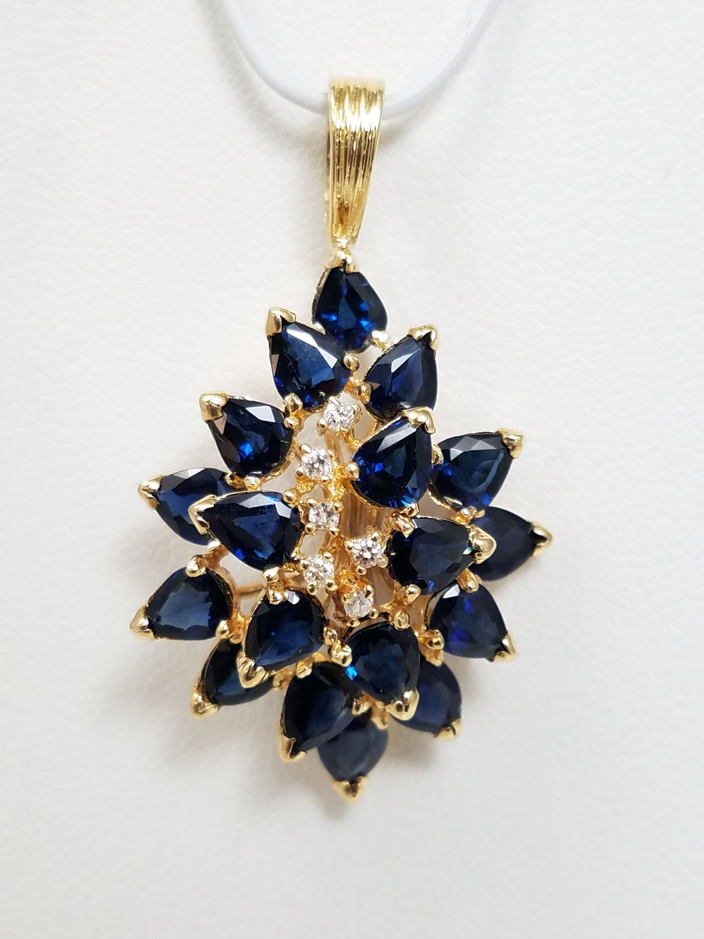 Glamorous 14k Yellow Gold Natural Sapphire Diamond Cluster Pendant