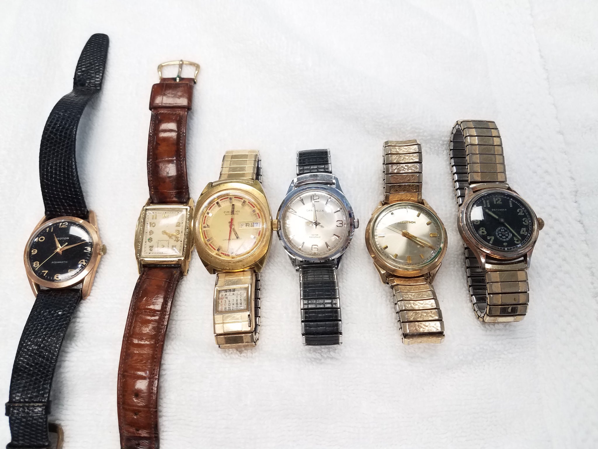 Thirteen Vintage Watch Lot To Restore