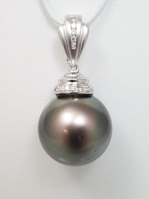 Elegant 18k White Gold Cultured Tahitian Pearl Natural Diamond Pendant