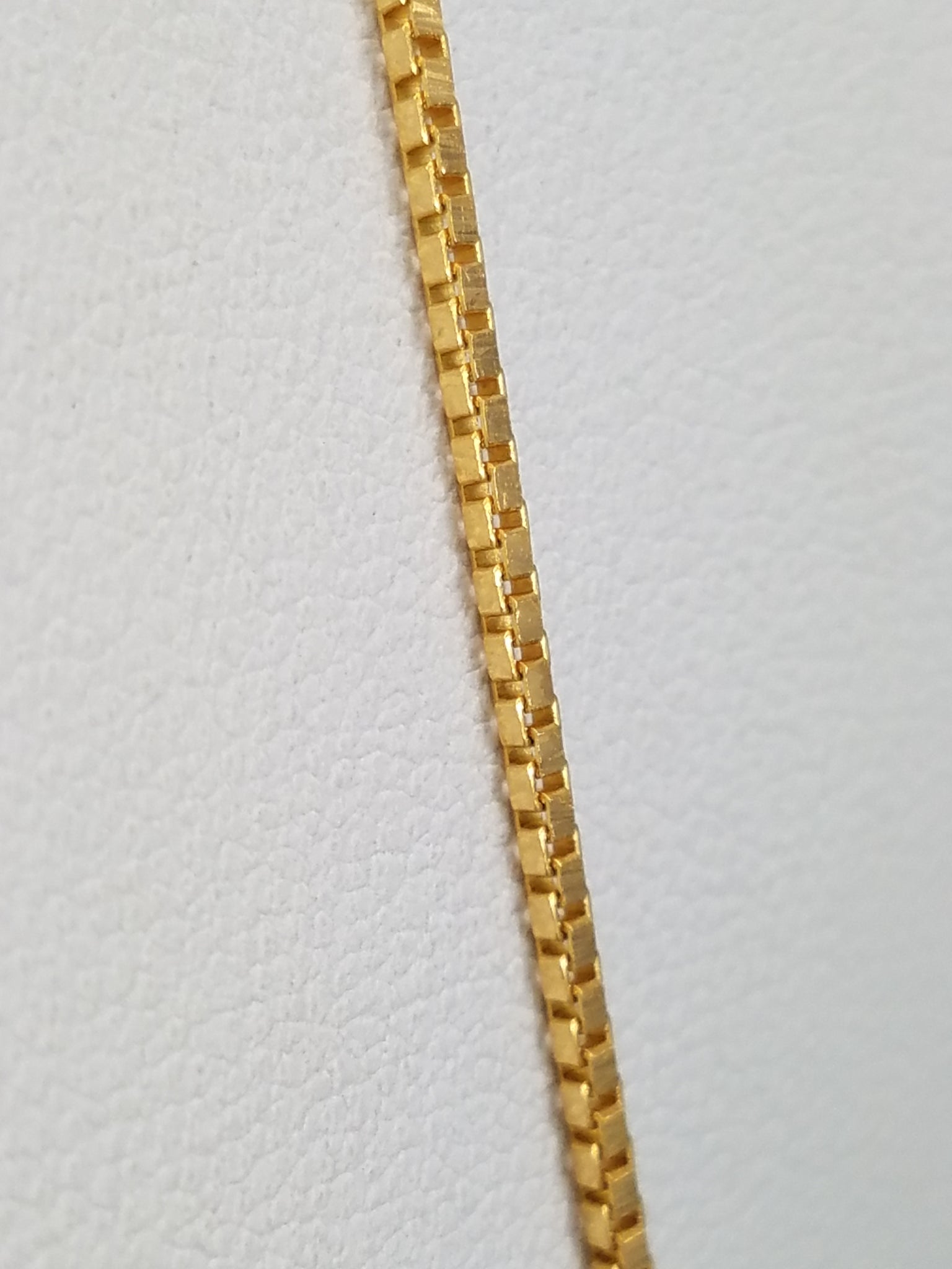 22k Yellow Gold Solid Box Link 14.75" Necklace