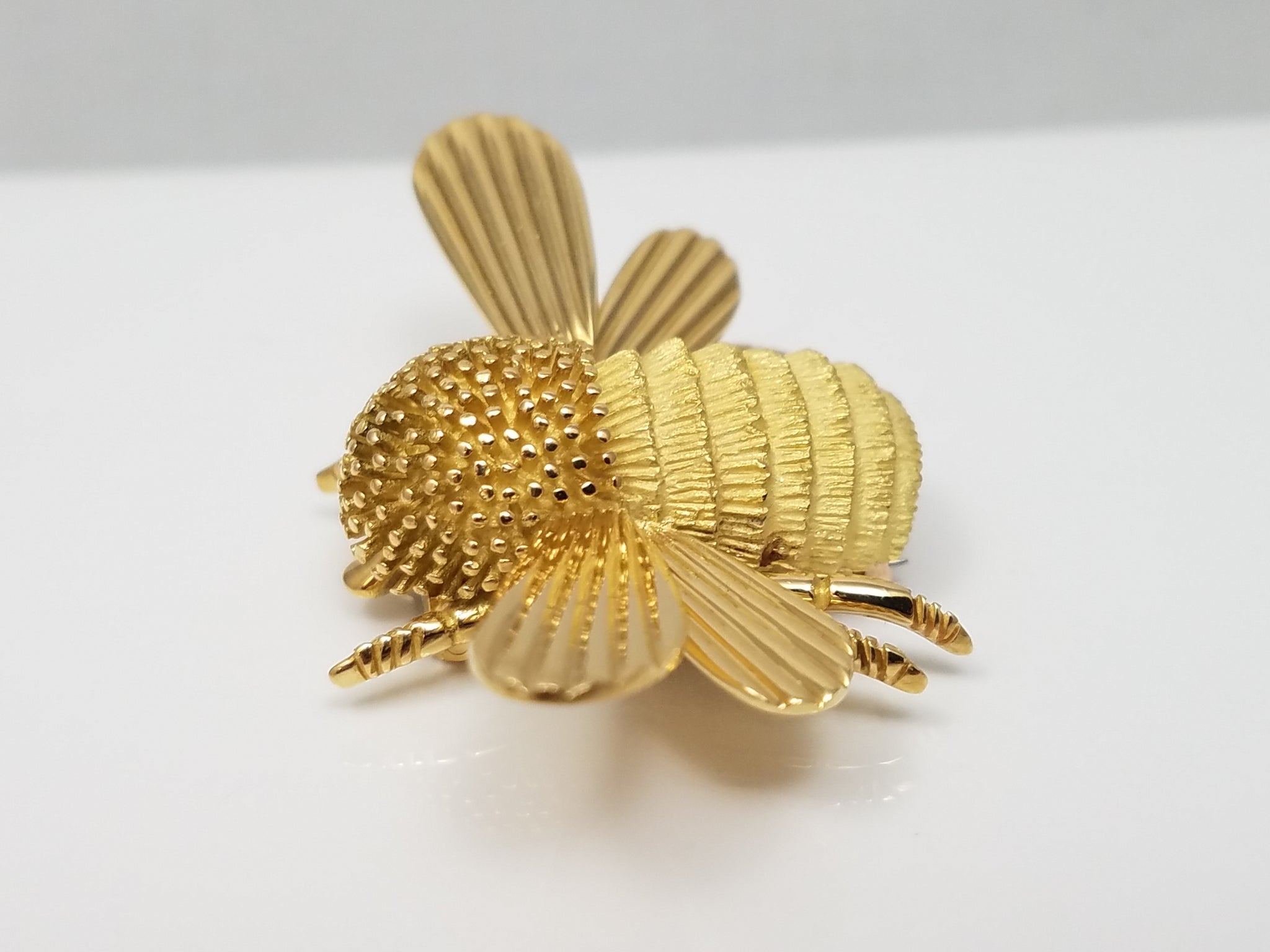 Large 18k Yellow Gold Turo Bumble Bee Brooch