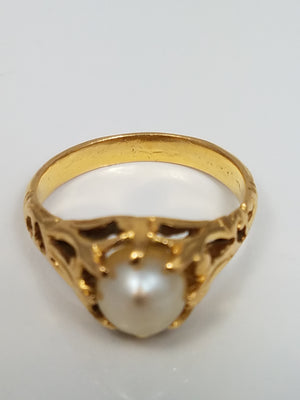 Ornate Vintage 21k Yellow Gold Hand Made Cultured Pearl Ring