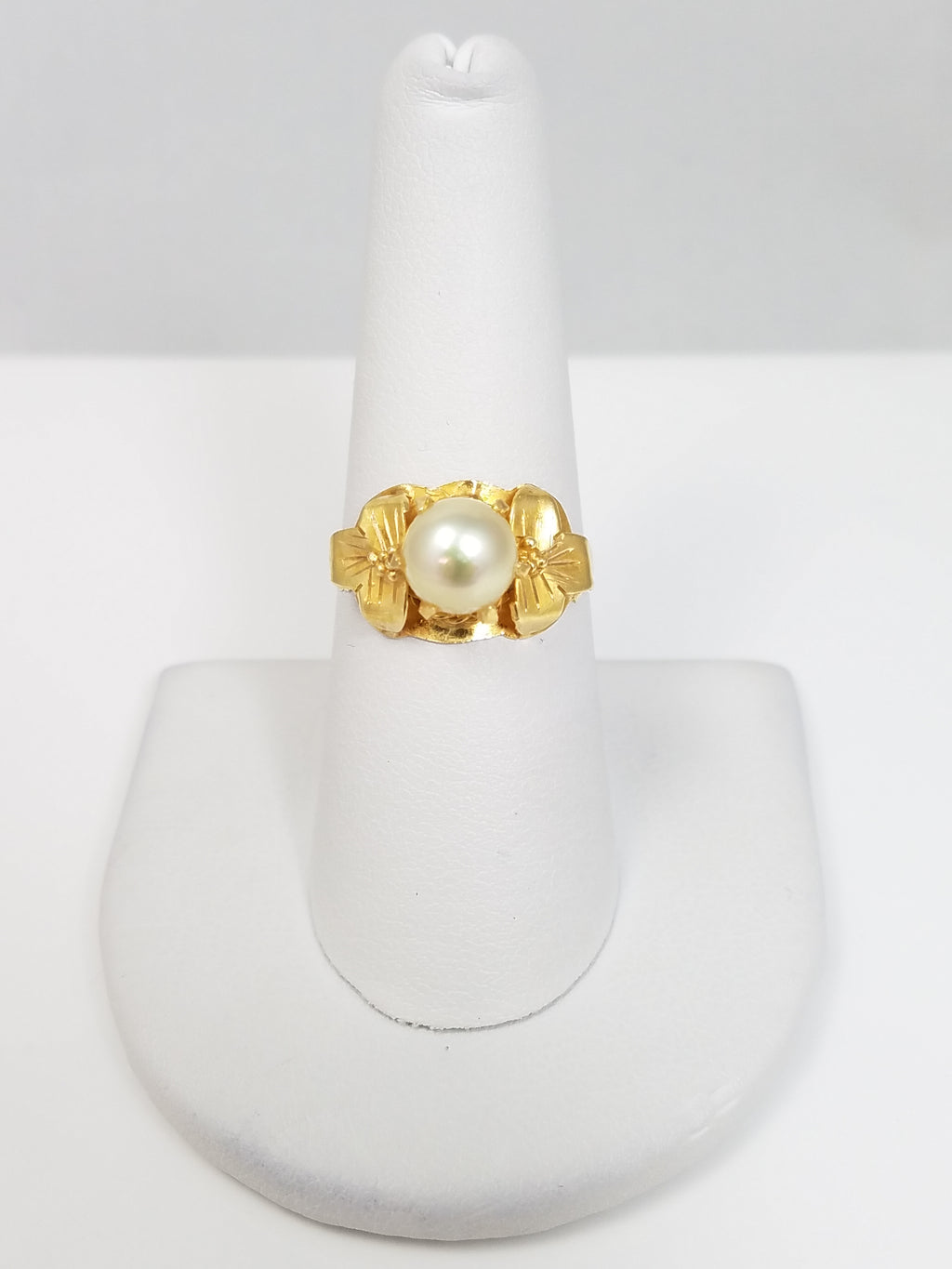 Cultured Pearl 18k Yellow Gold Flower Ring