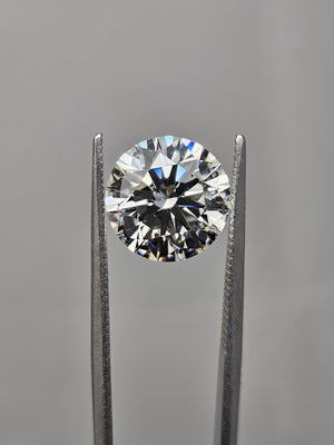 IGI Certified 4.11ct Lab Grown Round Brilliant Diamond VS2-G