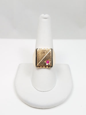 Dazzling Vintage 18k Yellow Gold Natural Ruby Signet Ring Italy