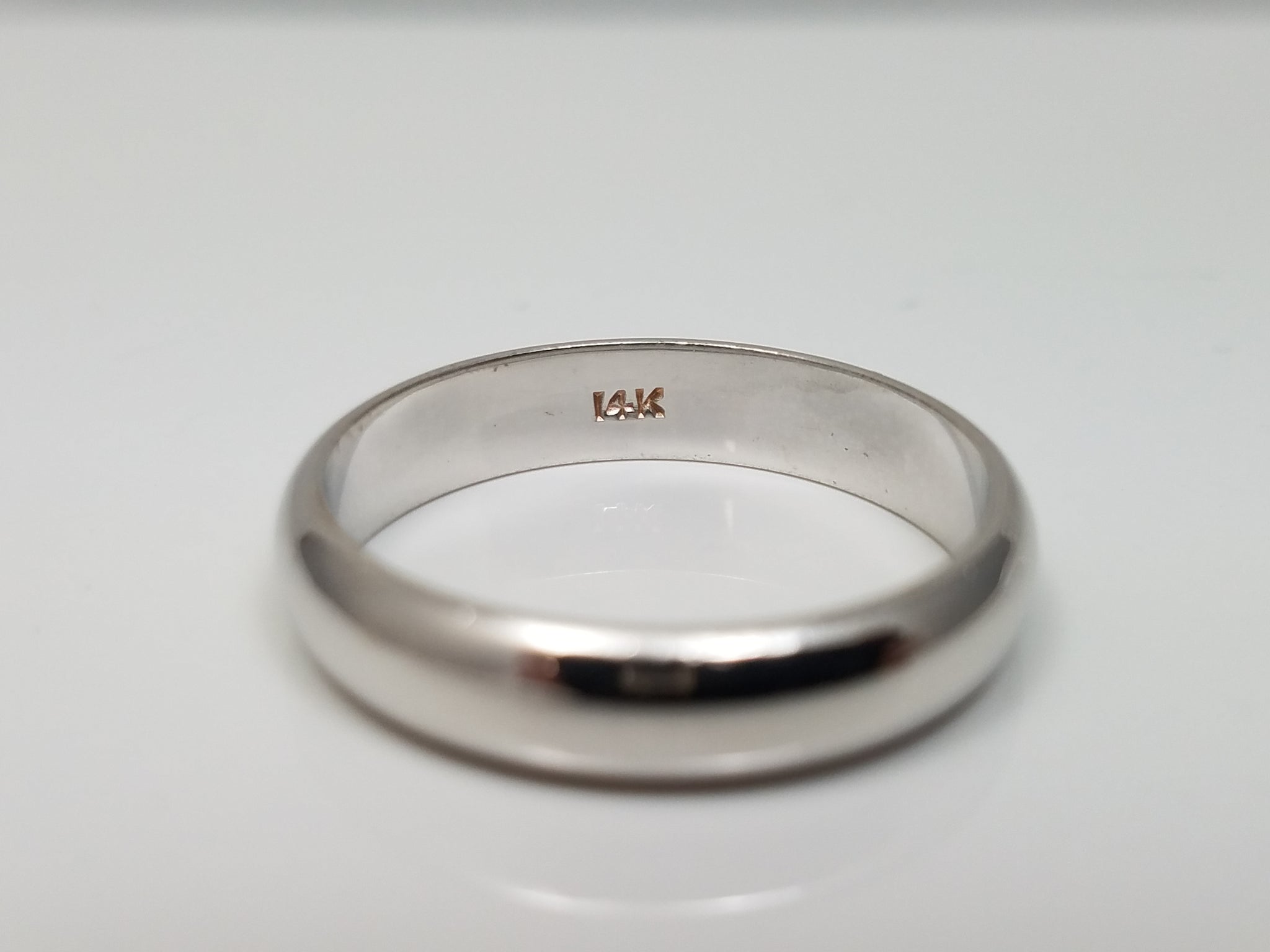 New Men's 14k White Gold Classic Wedding Band