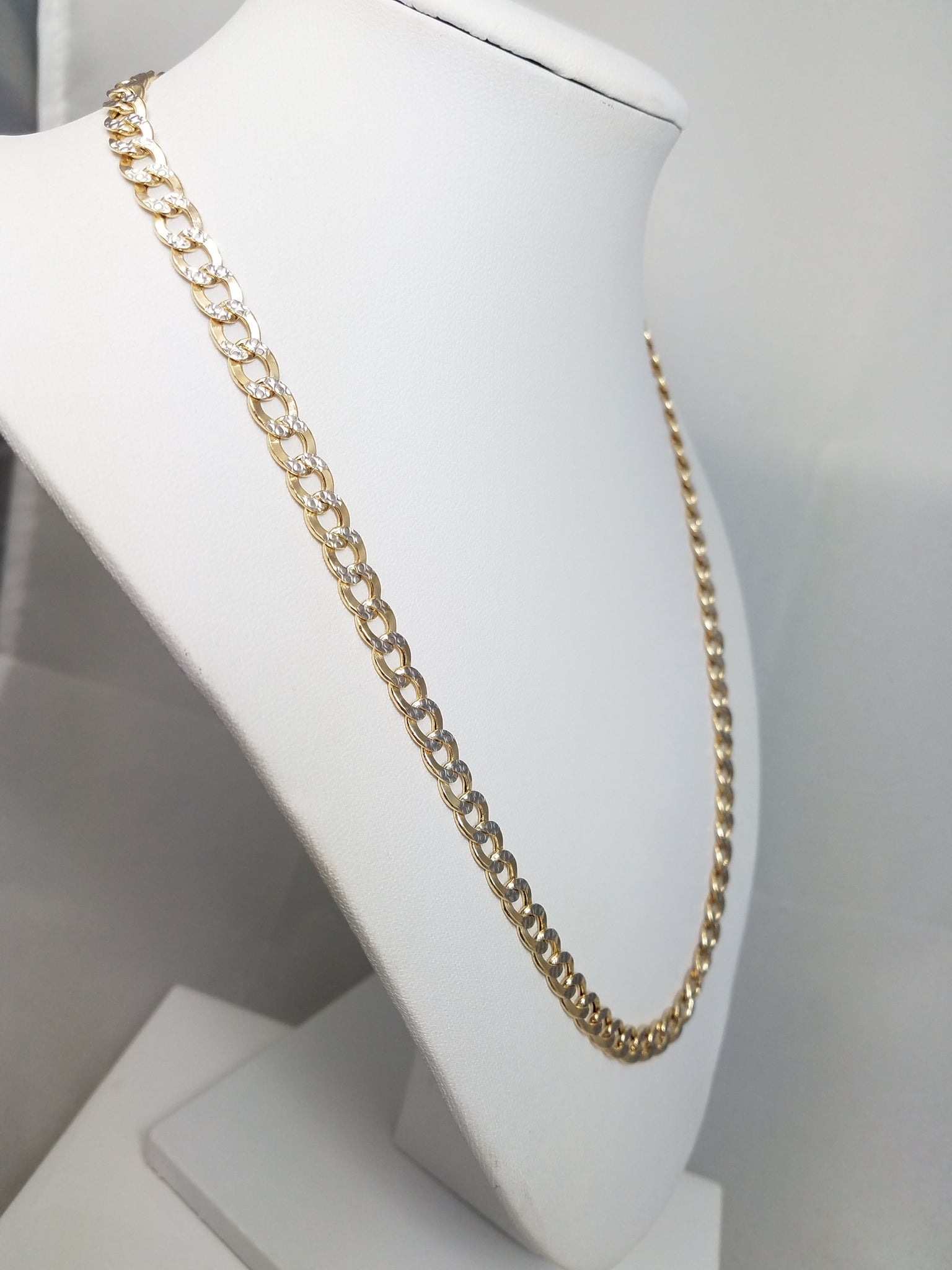 Sporty 20" 10k Two Tone Gold Hollow Curb Link Chain Necklace